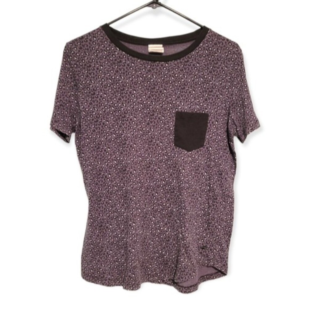 Victoria's Secret Gray & Black Leopard Print Pocket T-Shirt Size Medium